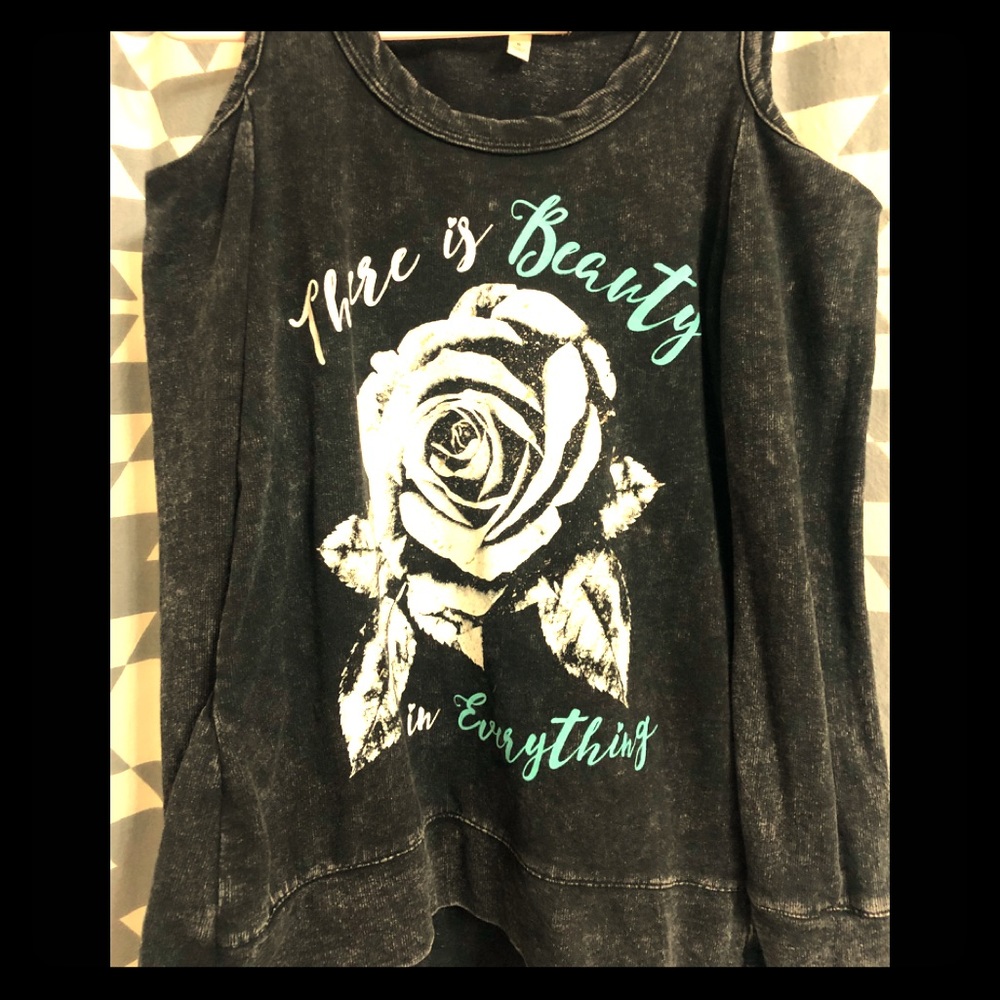 Beauty is Everything open sleeve shirt!!